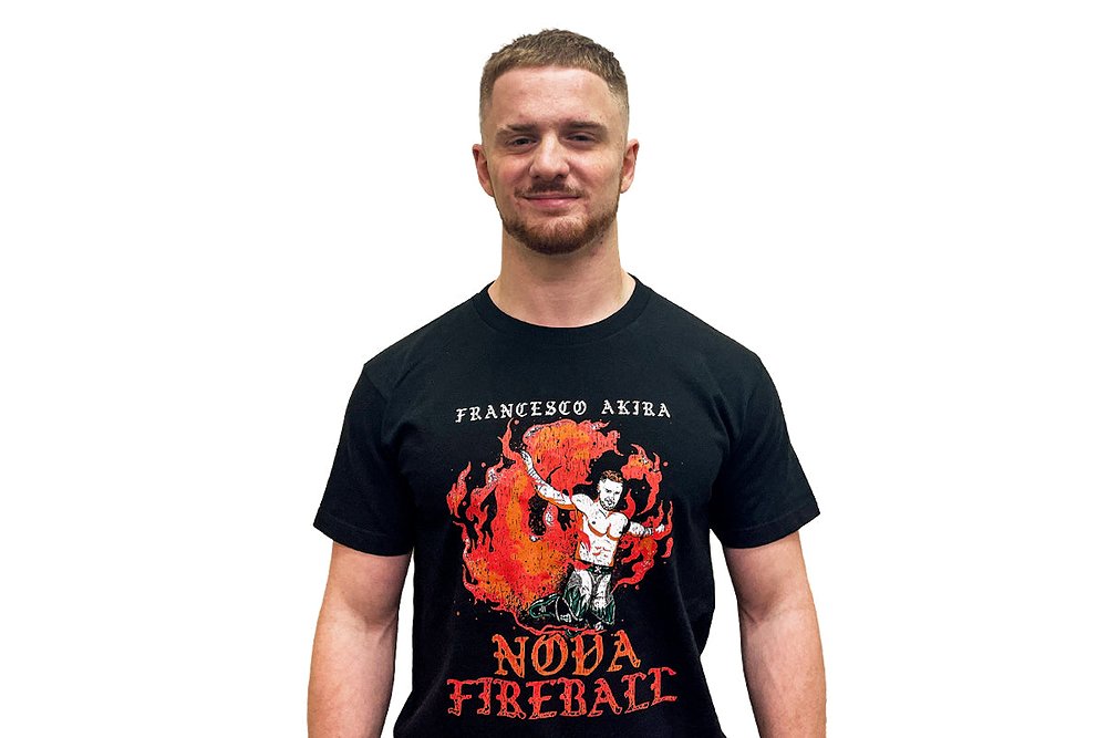 フランシスコ・アキラ「NOVA FIREBALL」Tシャツ [新日本プロレスリング
