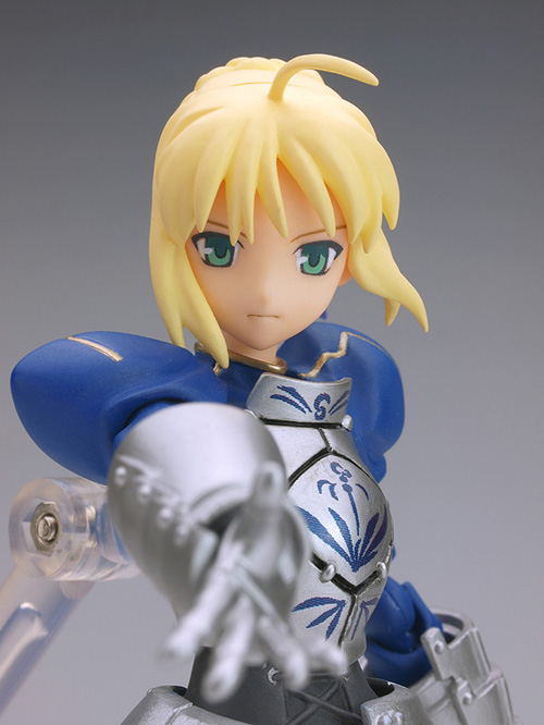 ABS＆PVC塗装済み可動フィギュア figma セイバー 甲冑ver. [Fate/stay